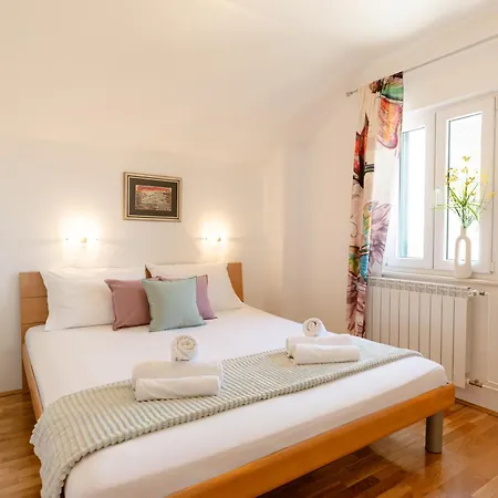 Vallum 9 Apartman